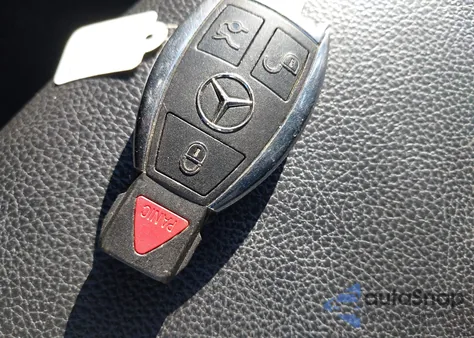 2015 Mercedes-Benz Cla 250 z USA, uszkodzony, nr VIN WDDSJ4EB8FN266956